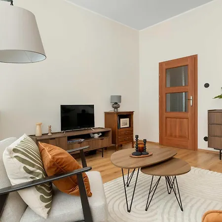 Klimatyczny W Centrum Gdanska Z Udogodnieniami Dla Najmlodszych By Renters *