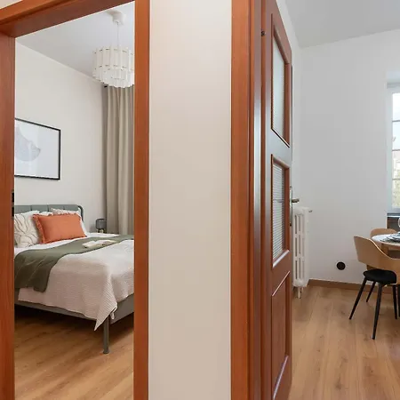 Klimatyczny W Centrum Gdanska Z Udogodnieniami Dla Najmlodszych By Renters *