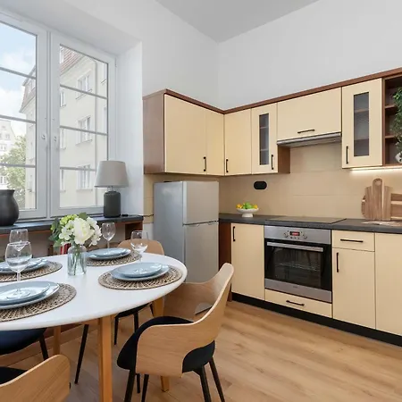 Klimatyczny W Centrum Gdanska Z Udogodnieniami Dla Najmlodszych By Renters Apartamento *